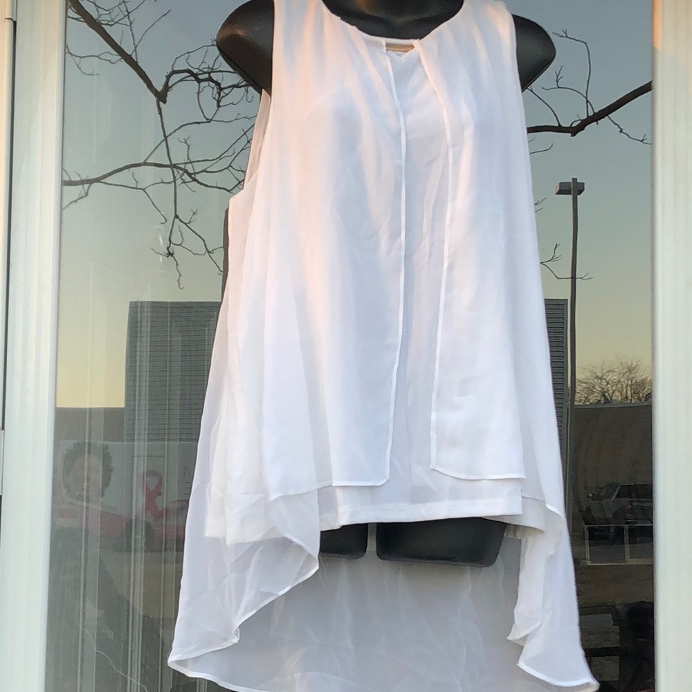 🚨BoGo½ New CHICO’S White Sleeveless Blouse